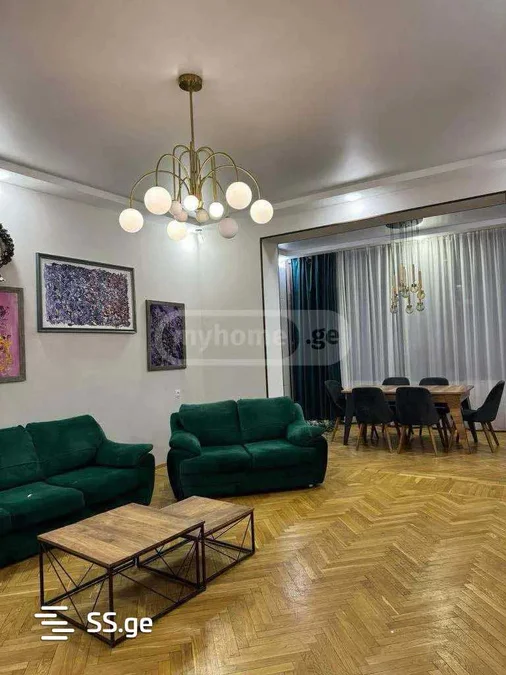 4-комнатная квартира. Вера