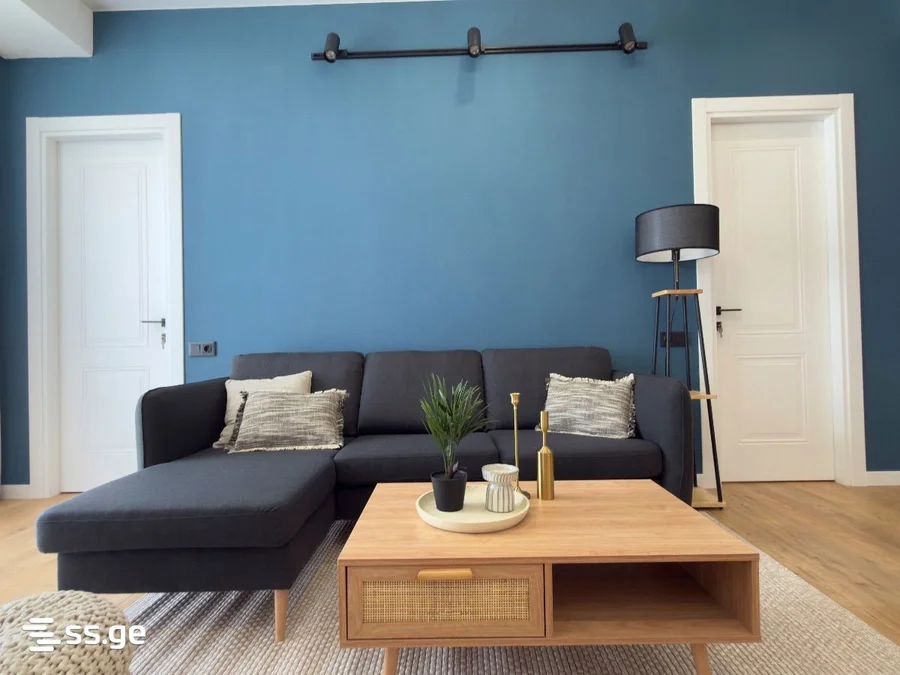 4 room Flat For Rent. Mukhiani