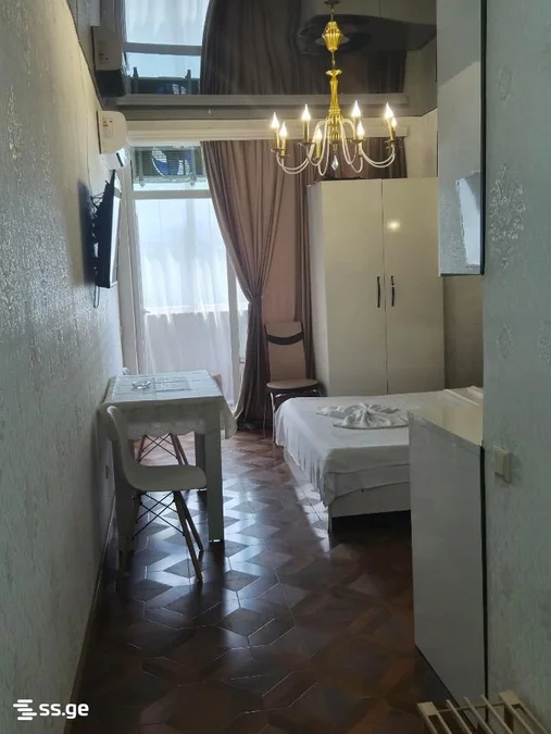 1+1 на R. Nizharadze st. 9 Airport District