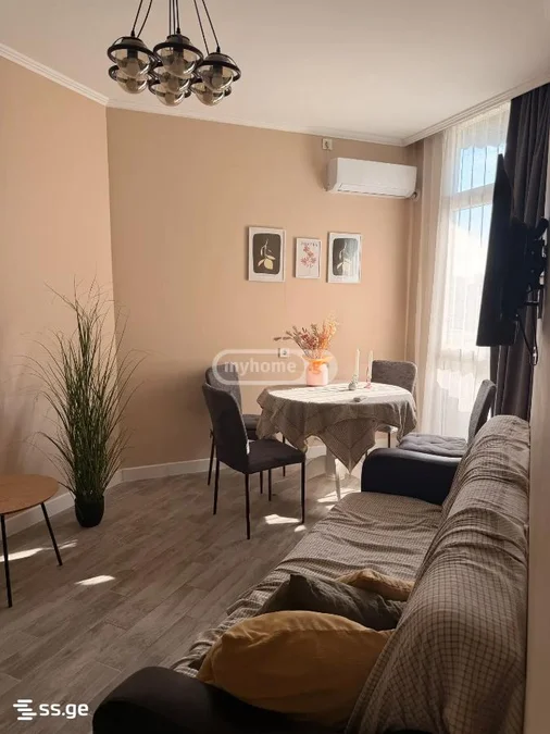 2 room Commercial space For Sale