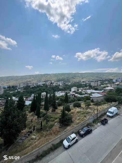 3-комнатная квартира в Тбилиси