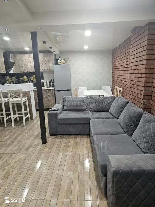 Коммерческое помещение на gorki st. 1 Chugureti