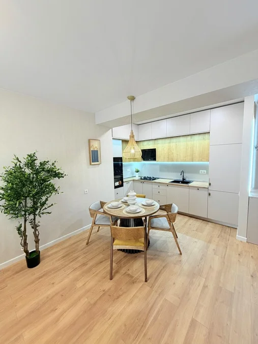 Монолит Грин Сити: 2-комнатная, 67.5 м²
