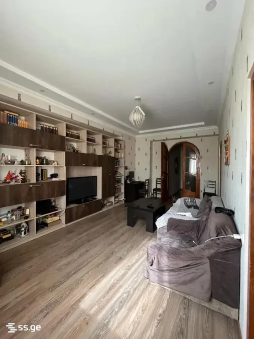 3 room Flat For Sale. Chugureti
