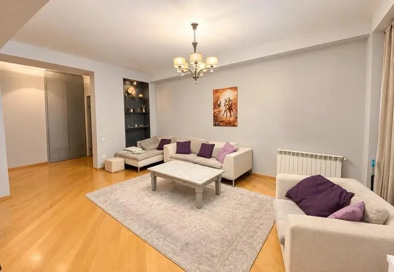 Улица НикоЛоза Кипшидзе, 7: 3-комнатная, 120,0 м²