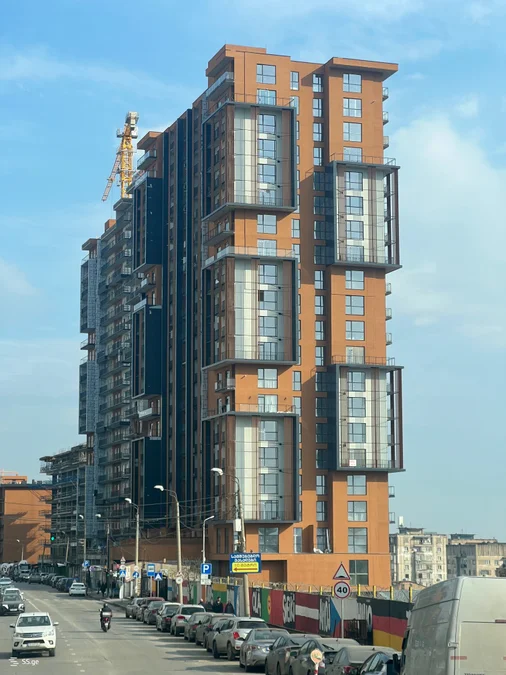 5-комнатная квартира Продаётся. Плато Нуцубидзе