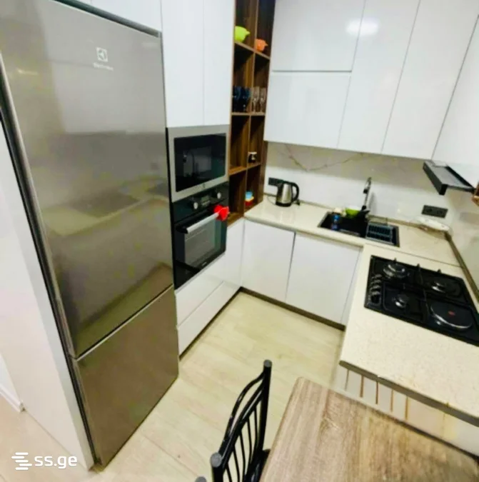 3-комнатная квартира, 80 кв.м, 2 спальни, $850