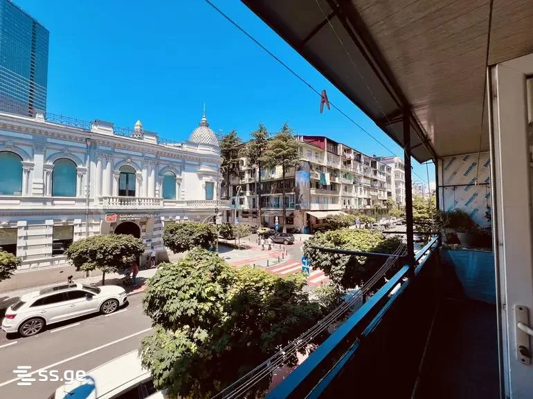 1+1 на Ш. Руставели пр. 0 Old Batumi District