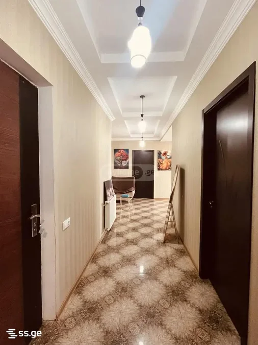4-комнатная квартира на Агмашенебели, $950