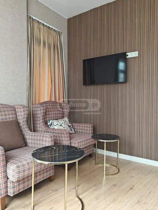 2+1 на Новом бульваре, $860