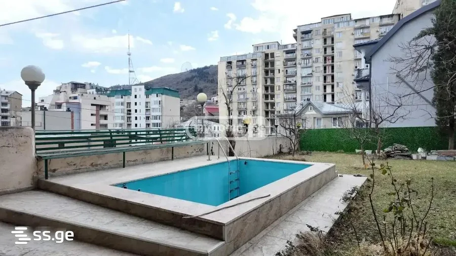 Комната в частном доме. Ваке