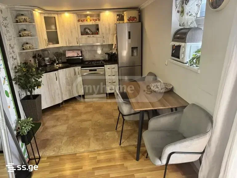 1+1 на Sh. Rustaveli Ave. 0 Rustaveli District