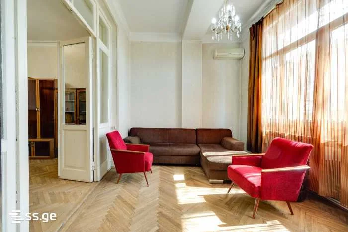 3 room Flat For Sale. Chugureti