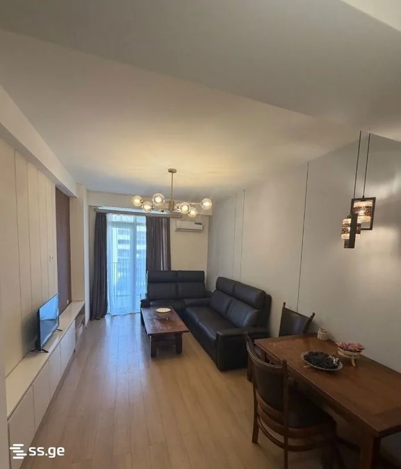4 room Flat for rent. Isani