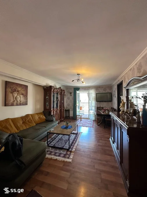 3 room Flat For Sale. Chugureti