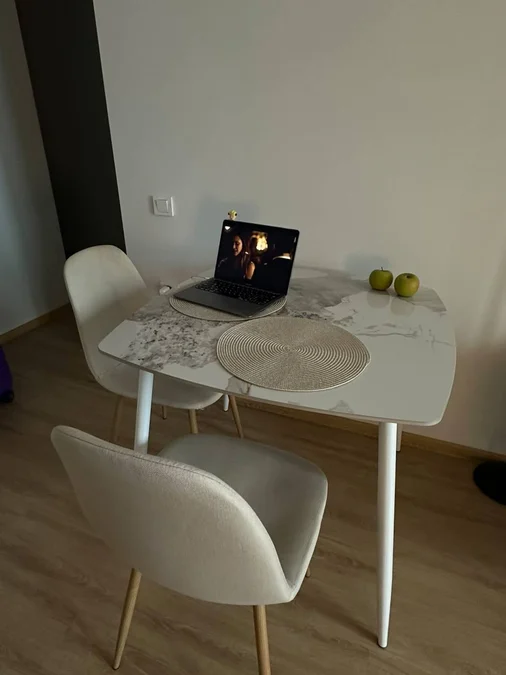 2-комнатная квартира с 1 спальней у Grand Mall, $600