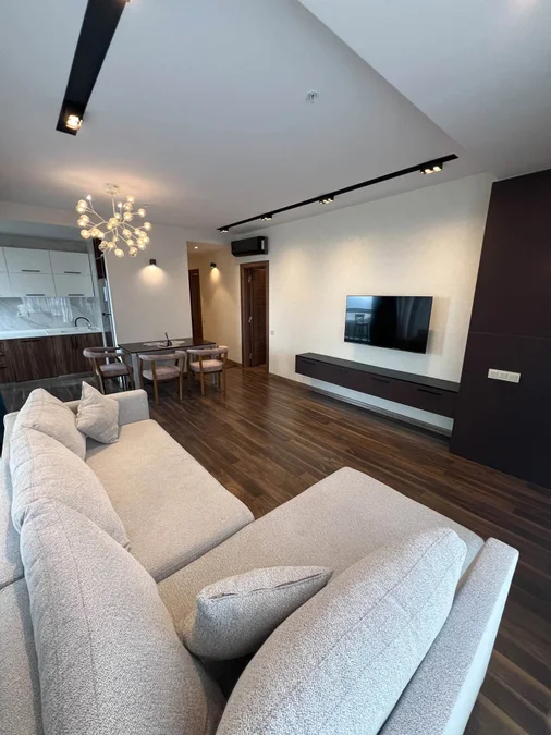 2+1 в Porta Tower, $1800