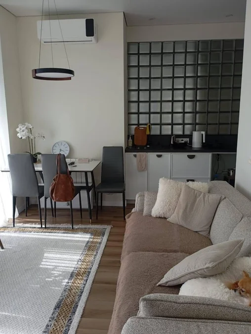 La Familia: 2-комнатная, 49.7 м²
