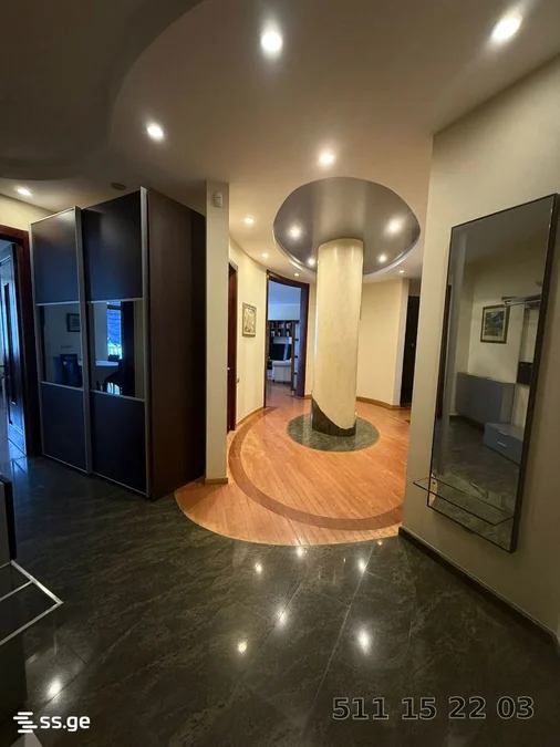 5 room Flat For Sale. Vake