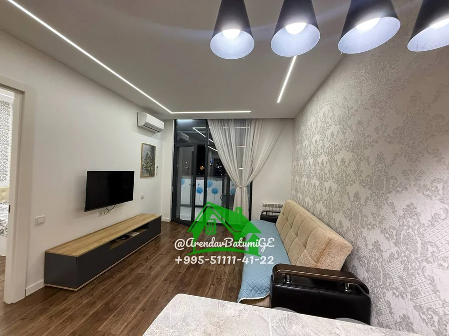 Долгосрочная аренда 3-комнатной квартиры в Khimshiashvili District