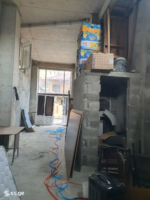 Store-Industrial property For Rent