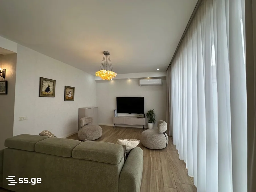 5 room Flat For Sale. Ortachala