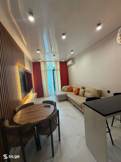 1+1 на Airport road 32 Airport District