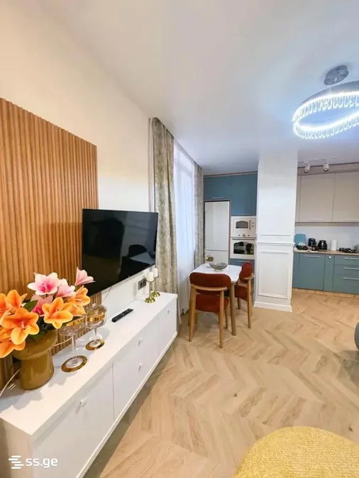 1+1 на ქეთევან წამებულის ქუჩა 38 Agmashenebeli District