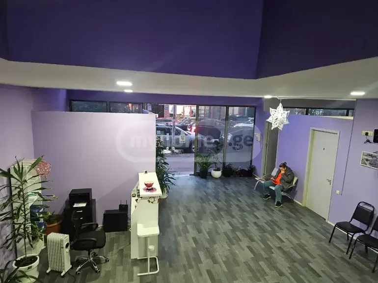 Ქირავდება საოფისე კომერციული ფართი ბაგრატიონის უბანში