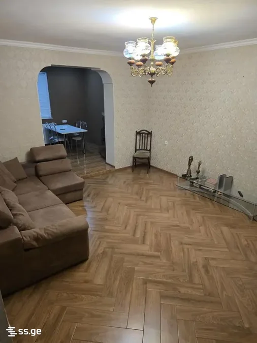 3-комнатная квартира в Тбилиси
