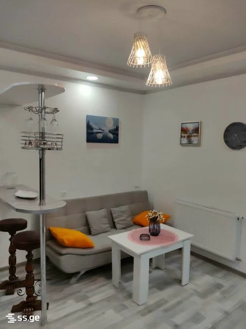 1+1 на Sherif Khimshiashvili St 8ა Khimshiashvili District