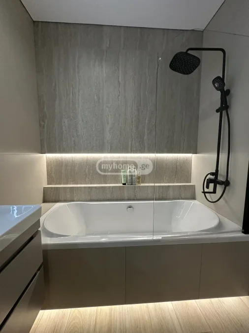 1+1 на Bagrationi Residence Batumi Bagrationis Shes. 131a ბაგრატიონის უბანი