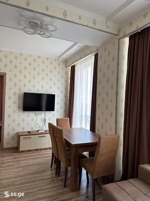 3-комнатная квартира в Тбилиси