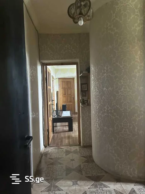 5 room Flat For Sale. Varketili