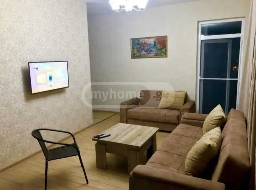 3-комнатная квартира в районе Багратиони