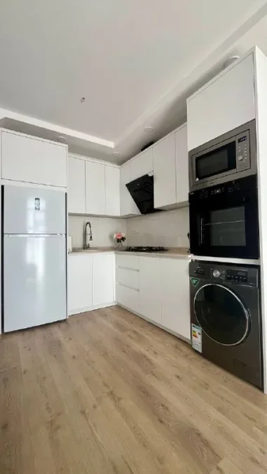 1+1 на Шартава 27, $700