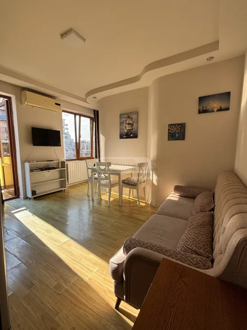 2+1 вблизи Grand Mall, $500