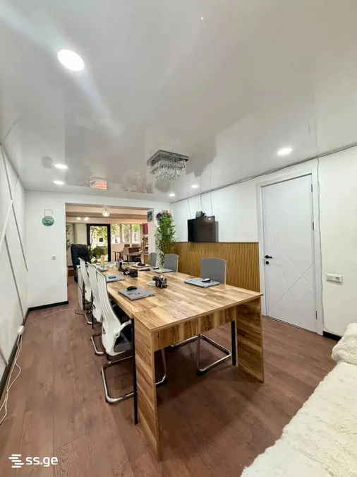 Коммерческое помещение 200 кв.м, продажа