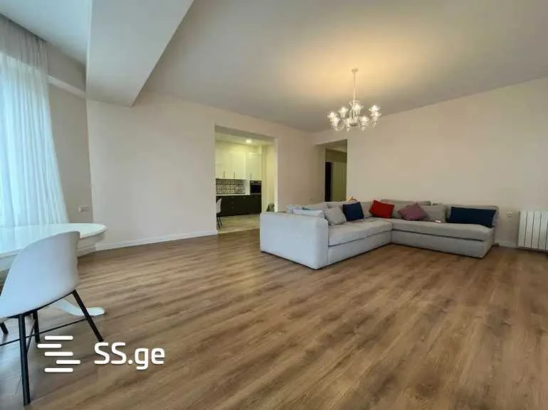 4 room Flat For Rent. Vake