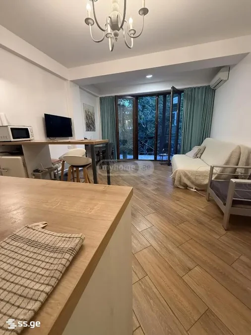 2-комнатная квартира в Тбилиси