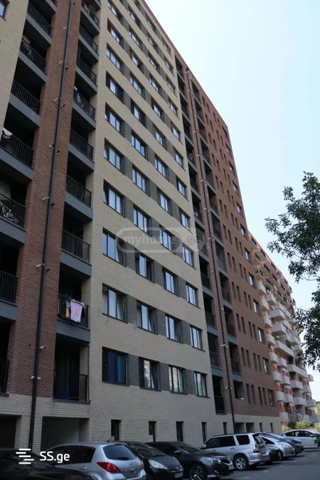 4-комнатная квартира в Тбилиси