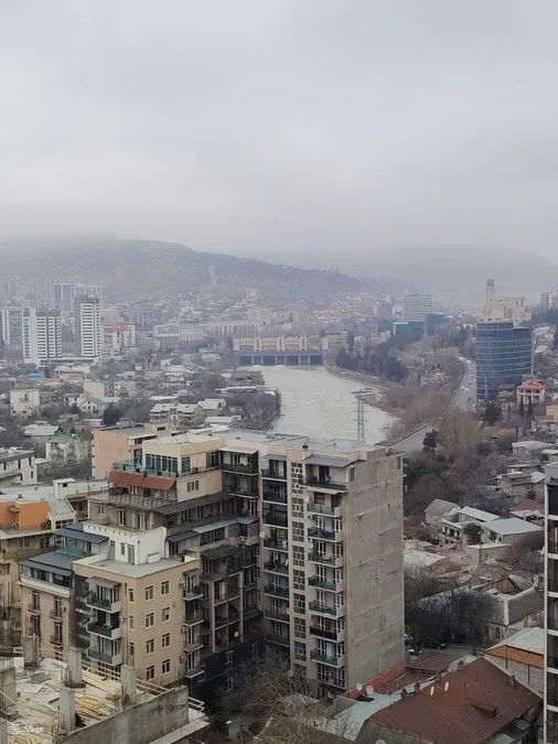 3-комнатная квартира в Тбилиси