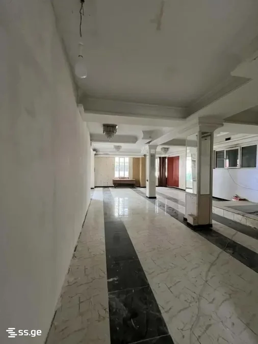 Commercial space For Rent