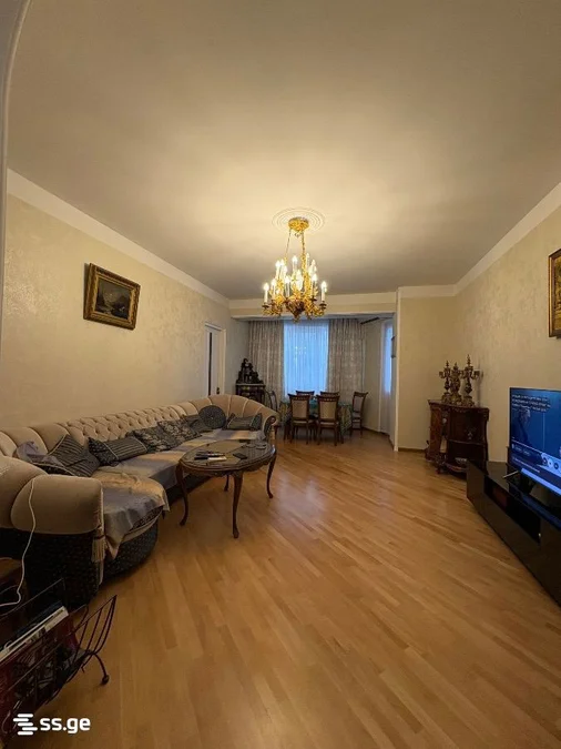 Паркинг на m. aleksidze st. 1 Saburtalo