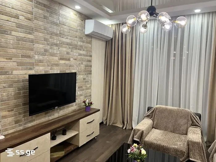 3-комнатная квартира. Надзаладеви