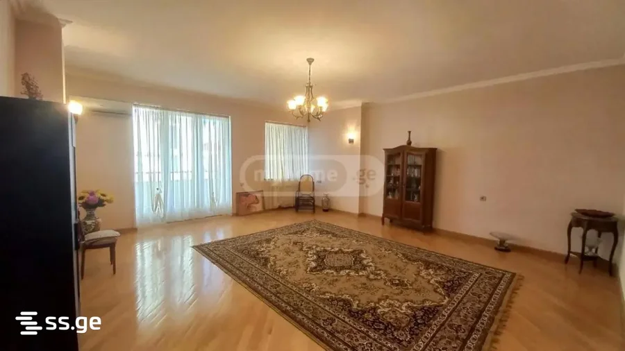 3 room Flat For Rent. Vake