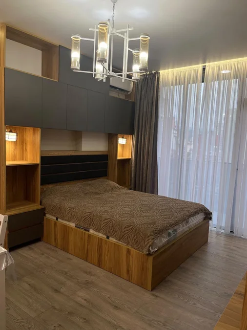 До лета — студия | $400/месяц