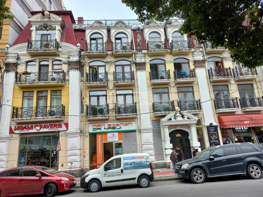 3-комнатная квартира в Старом районе