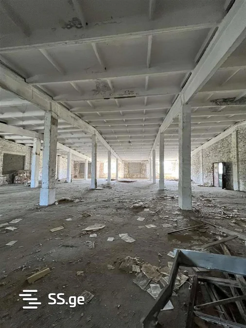 Store-Industrial property For Rent. Ponichala