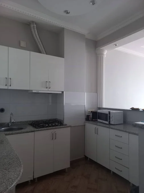 3-комнатная квартира, Пиросмани 1, $600